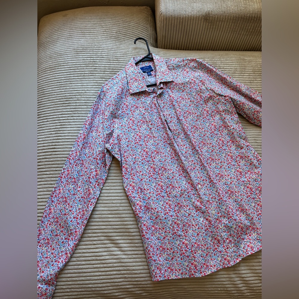 Apt. 9 Red and White Floral Men's Shirt